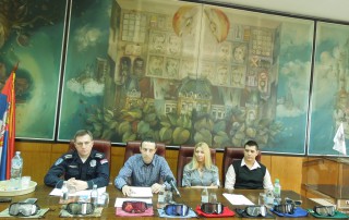 Апел на возаче да се одговорно понашају у саобраћају