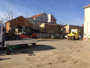 Обилазак радова на реконструкцији спортског терена ОШ "Ђура Јакшић"