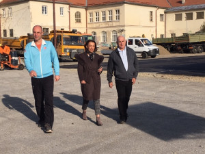 Обилазак радова на реконструкцији спортског терена ОШ "Ђура Јакшић"