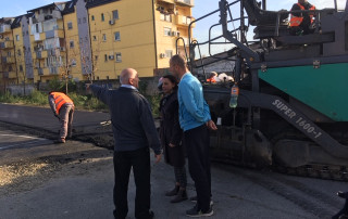 Обилазак радова на реконструкцији спортског терена ОШ "Ђура Јакшић"