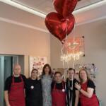 Запослени у кафићу „Звуци срца“ прославили први рођендан