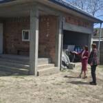 Подршка најугроженијима, уручени пакети хране и уговори за куповину сеоских кућа